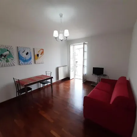 Gru Cozy Very Central,refined,5 Beds,box Apartment